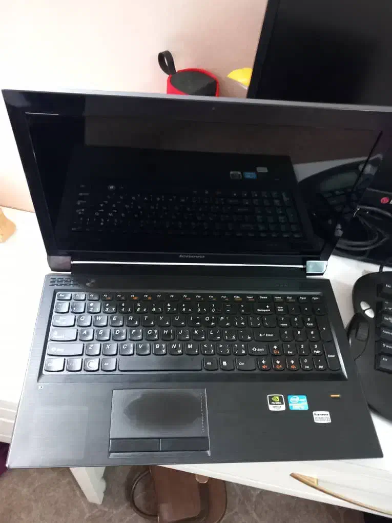 V570c|رایانه همراه|بروجرد, |دیوار