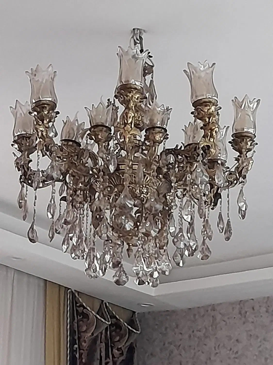 لوستر برنز ۱۶ شاخه سنگین وزن|لوستر و چراغ آویز|پردیس, فاز ۸|دیوار