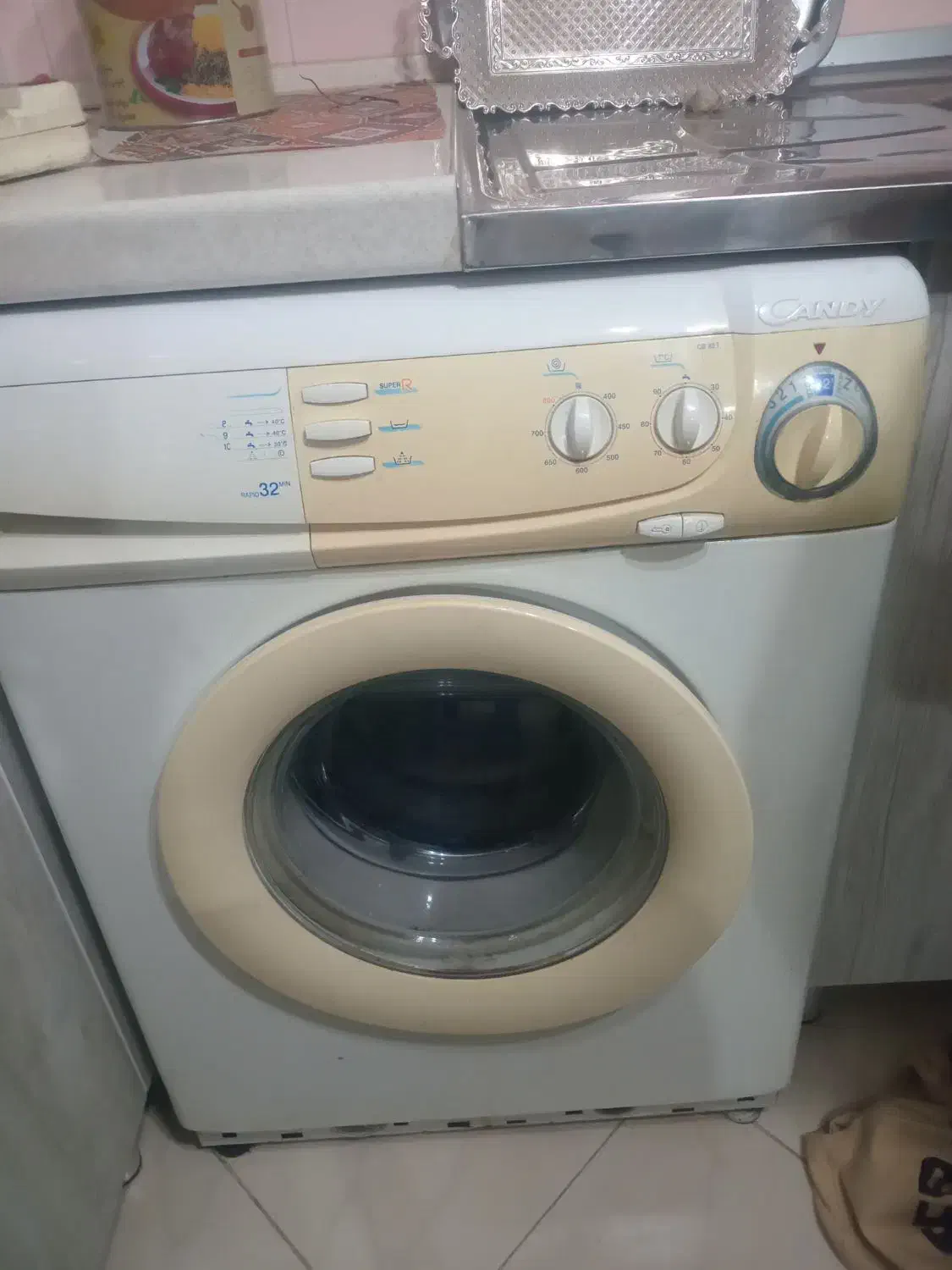 لباسشوی کار کرده|ماشین لباسشویی و خشککن لباس|پرند, فاز ۶|دیوار