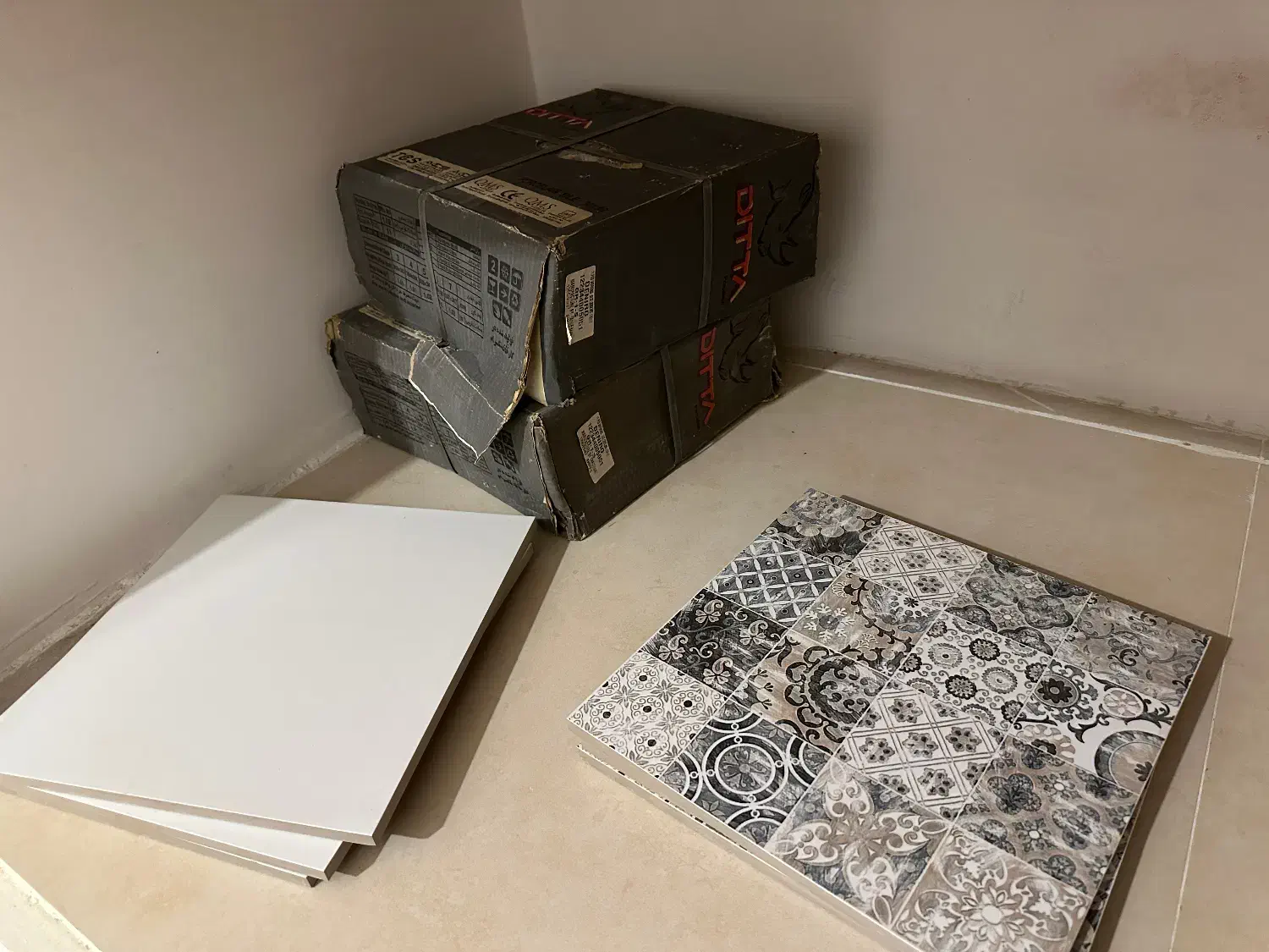 ۲۸ عدد سرامیک لعاب‌دار تکسرام طرح دنیرو|مصالح و تجهیزات ساختمان|گرگان, |دیوار