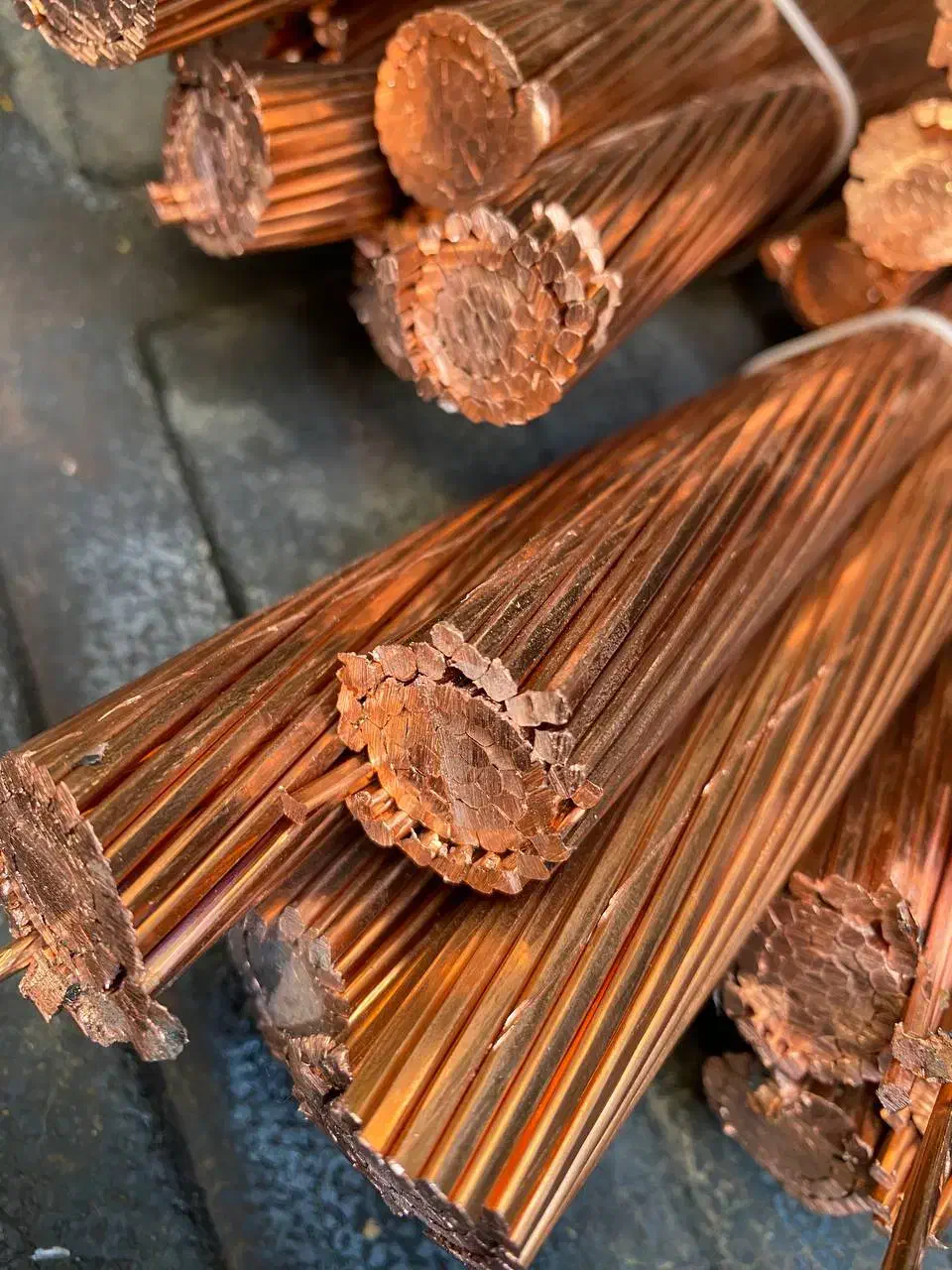 خرید فروش بشکه مس برنج آلمینیوم آهن ضایعات سیم ورق|عمدهفروشی|کرج, گوهردشت|دیوار