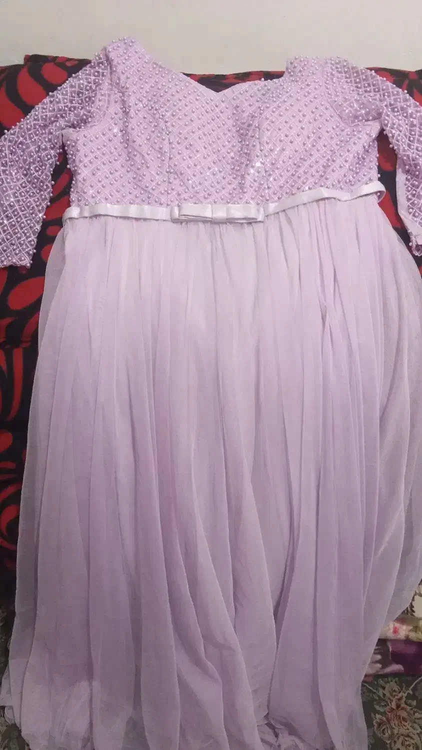 لباس مجلسی|لباس|قم, شهر قائم|دیوار