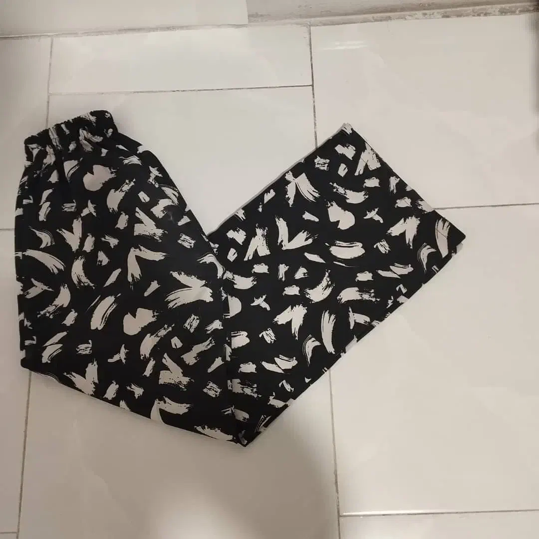 چند دست لباس تمیز و سالم|لباس|ورامین, شهرک مدرس|دیوار