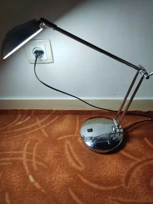 چراغ مطالعه|چراغ خواب و آباژور|مهاجران, |دیوار