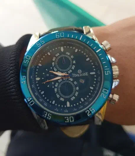 ساعت Time zone|ساعت|نوشین شهر, |دیوار