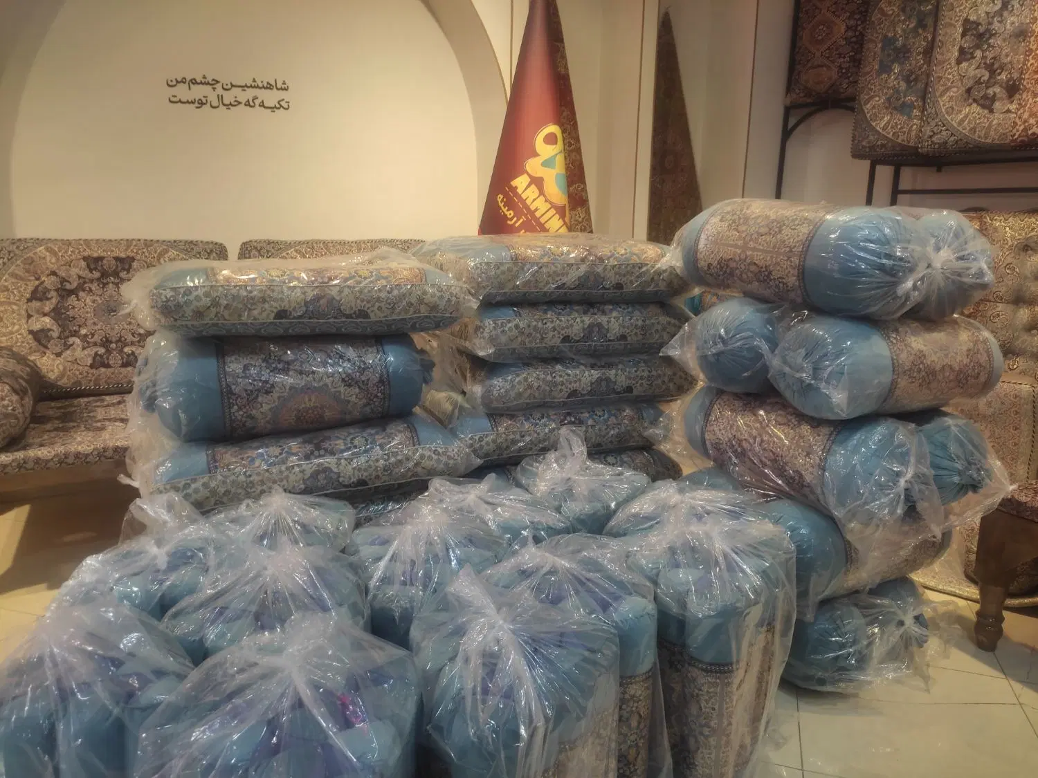ارسال به سراسر کشور پشتی و تشک کرج قم قزوین مشهد..|پشتی|تهران, شکوفه|دیوار