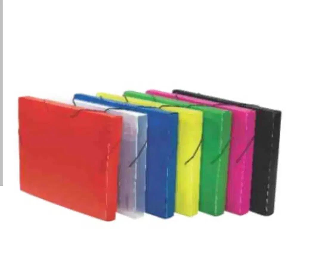 کلاسور آبی با طرح کار شده سفید|اشیا|شیراز, فاضل|دیوار