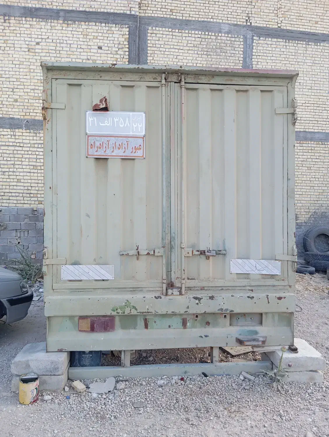 کانتین کامیون بنز|مصالح و تجهیزات ساختمان|مرودشت, پشت سایپا‎|دیوار