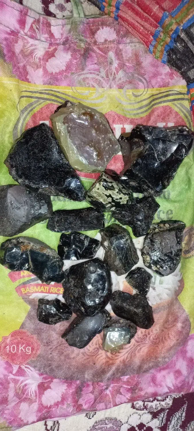 سنگ قیمتی|جواهرات|رشت, استقامت ۲|دیوار