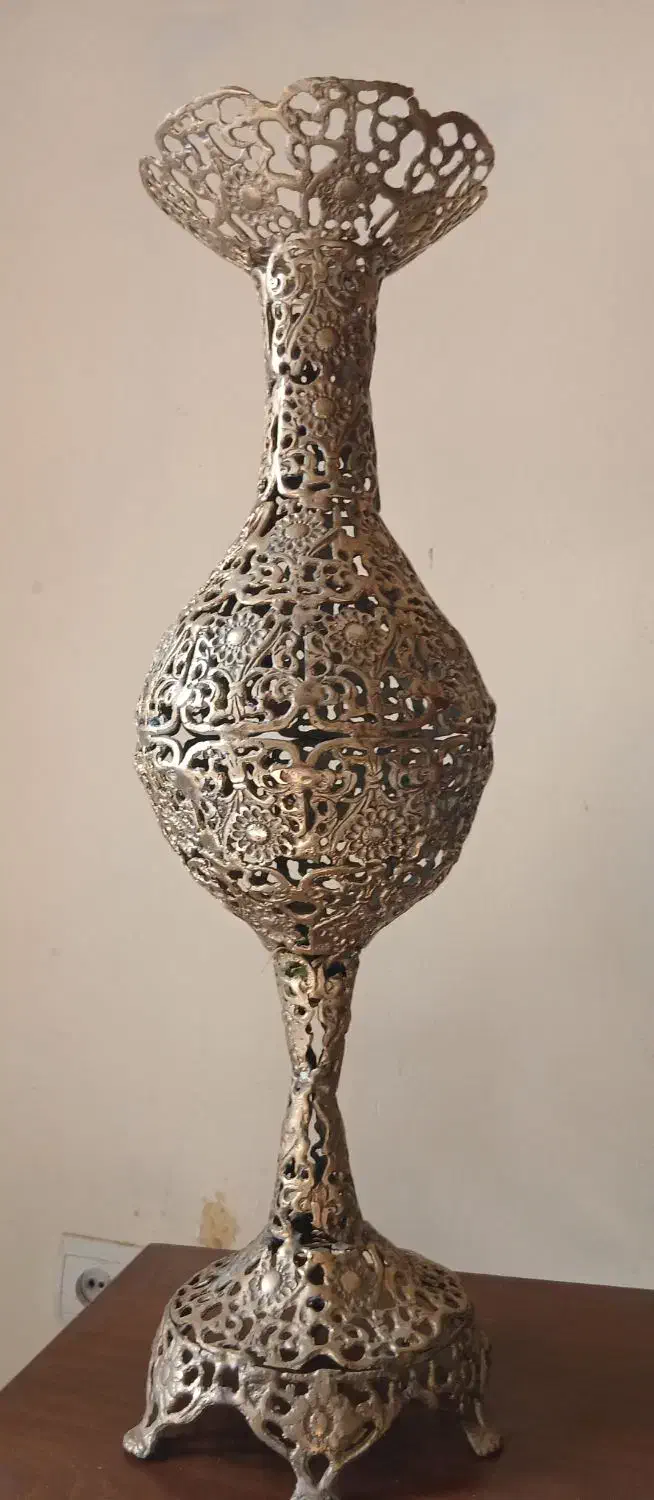 گلدان برنزی|صنایع دستی و سایر لوازم تزئینی|محمدشهر, سیدآباد|دیوار