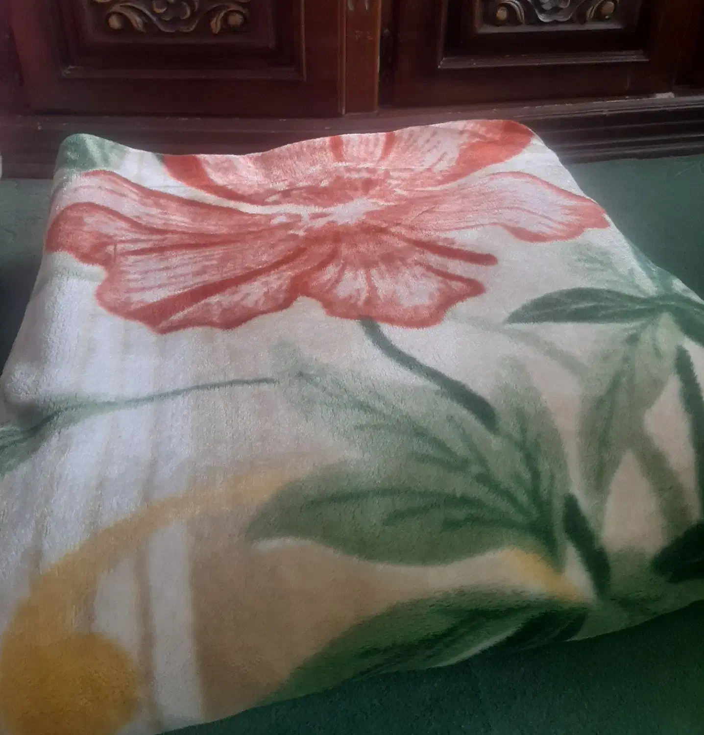 پتو دو نفره گلبافت ضخیم در حد|رختخواب، بالش، پتو|کلاله, |دیوار