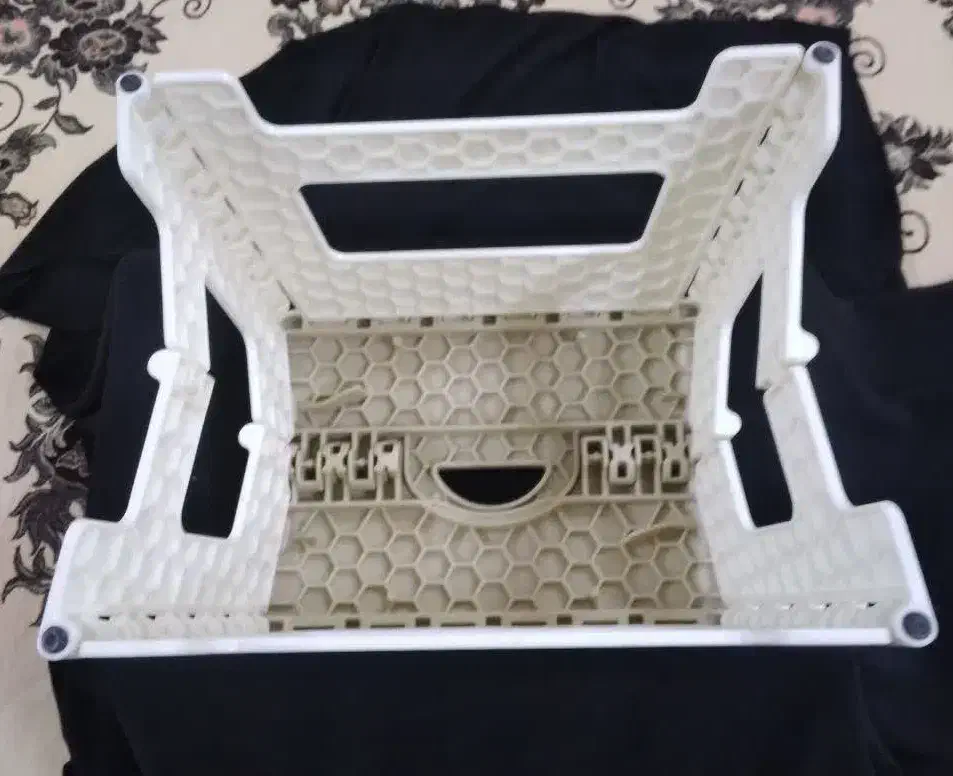 چهارپایه تاشو|صندلی و نیمکت|قم, سراجه (۱۵ خرداد)|دیوار