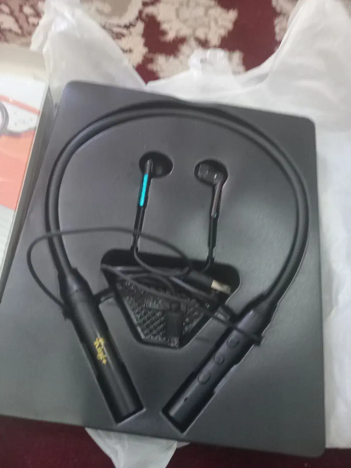 هندزفری|لوازم جانبی موبایل و تبلت|قم, شاد قلی|دیوار