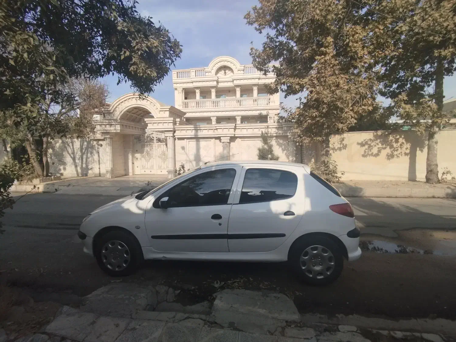 206 مدل 1388|خودرو سواری و وانت|هشتگرد, هشتگرد قدیم|دیوار