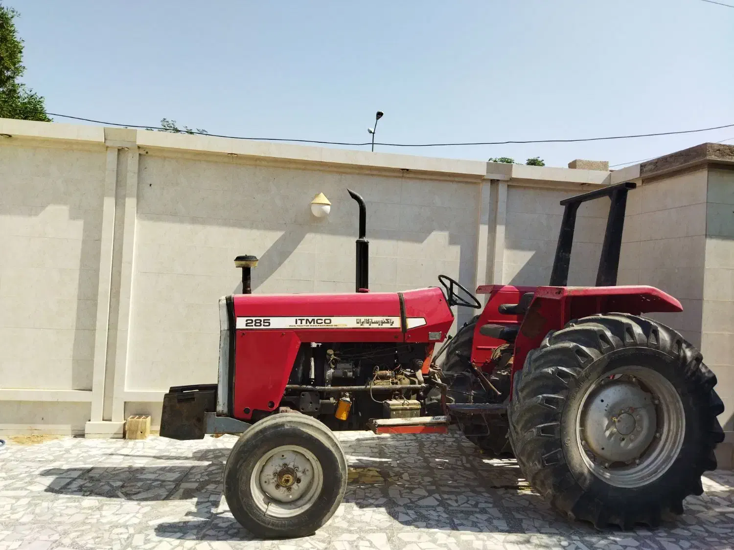 تراکتور فرگوسن ۲۸۵ مدل ۷۹|خودرو سنگین|گتوند, |دیوار