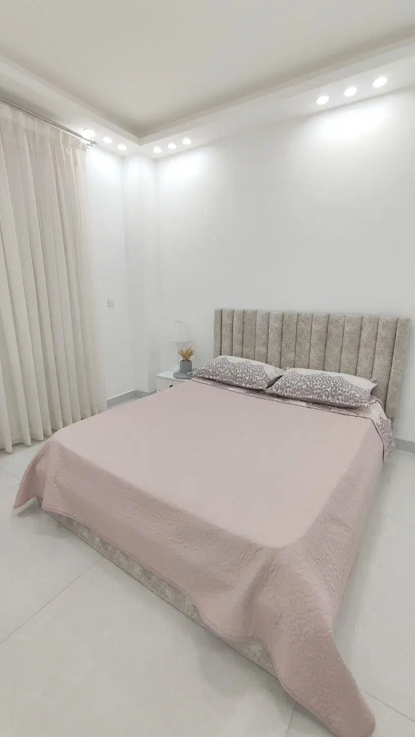 تخت خواب+ پا تختی + تشک رویال|تخت و سرویس خواب|بدره, |دیوار