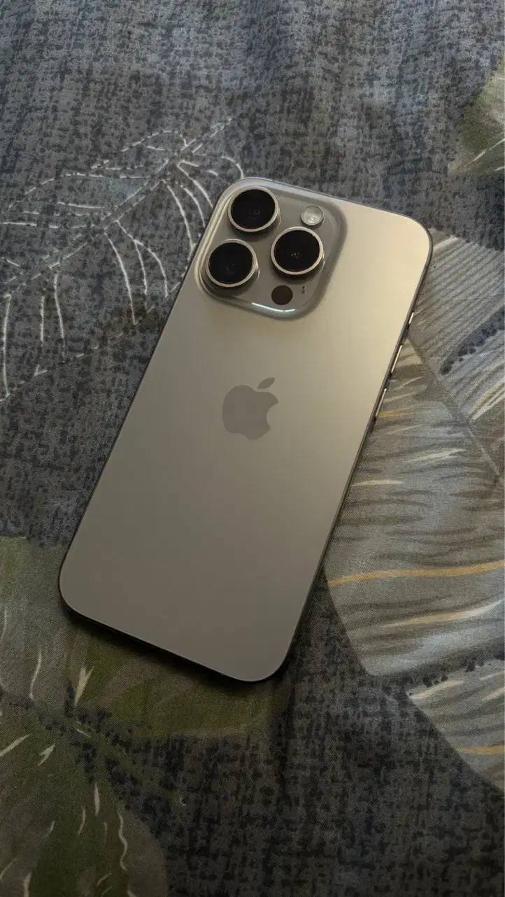 Iphone 15 pro|موبایل|تبریز, |دیوار