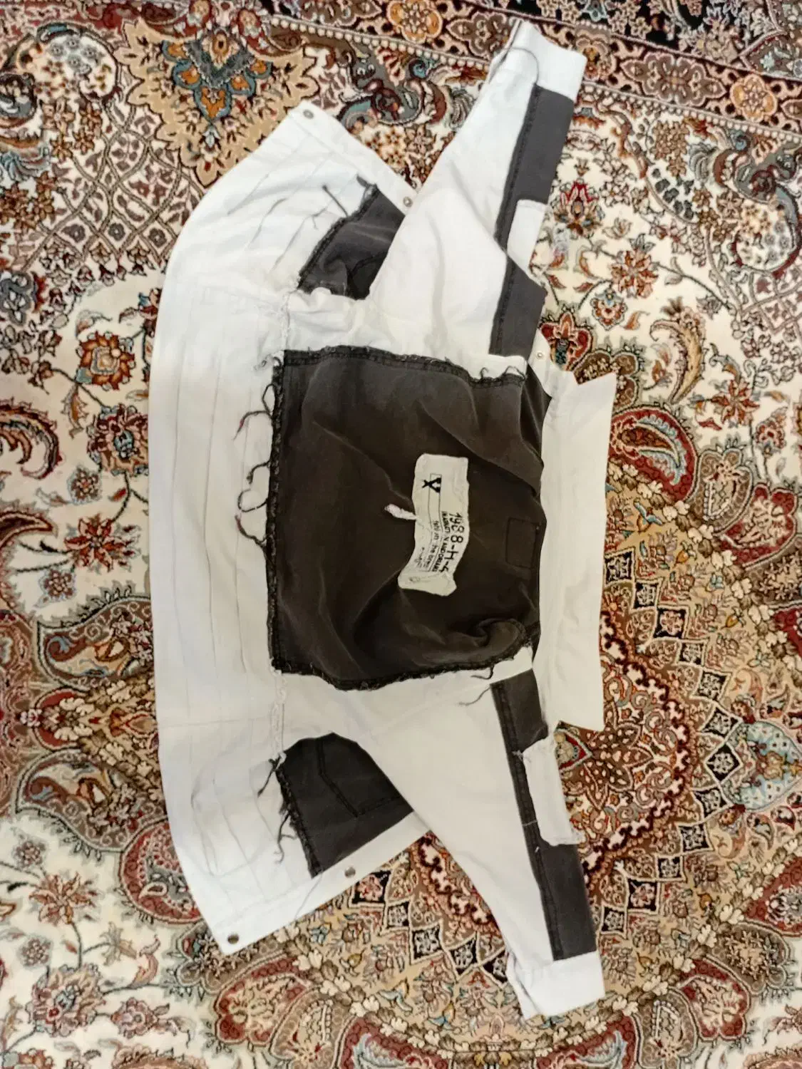 کت پاییزه|لباس|شاهین‌شهر, خانه کارگر|دیوار