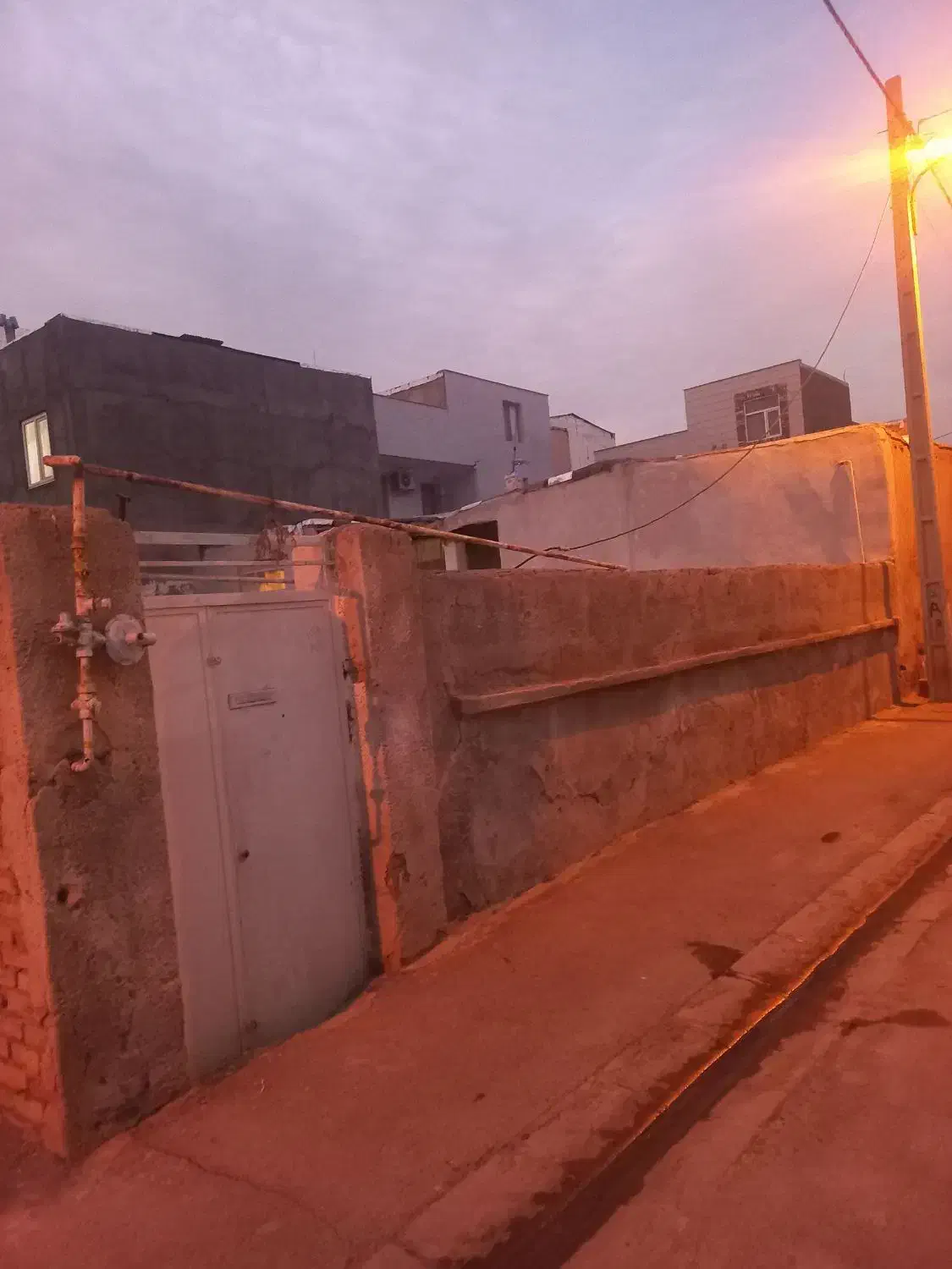 فروش خانه کلنگی ۳۰۰ متری کمال آباد|فروش زمین و ملک کلنگی|الوند, |دیوار