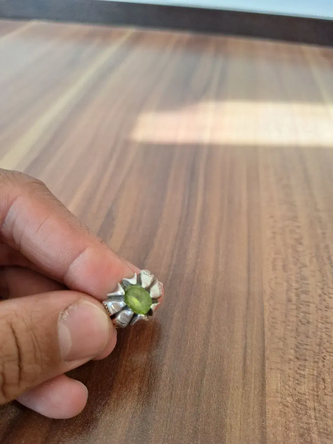 انگشتر زبرجد|جواهرات|تبریز, |دیوار