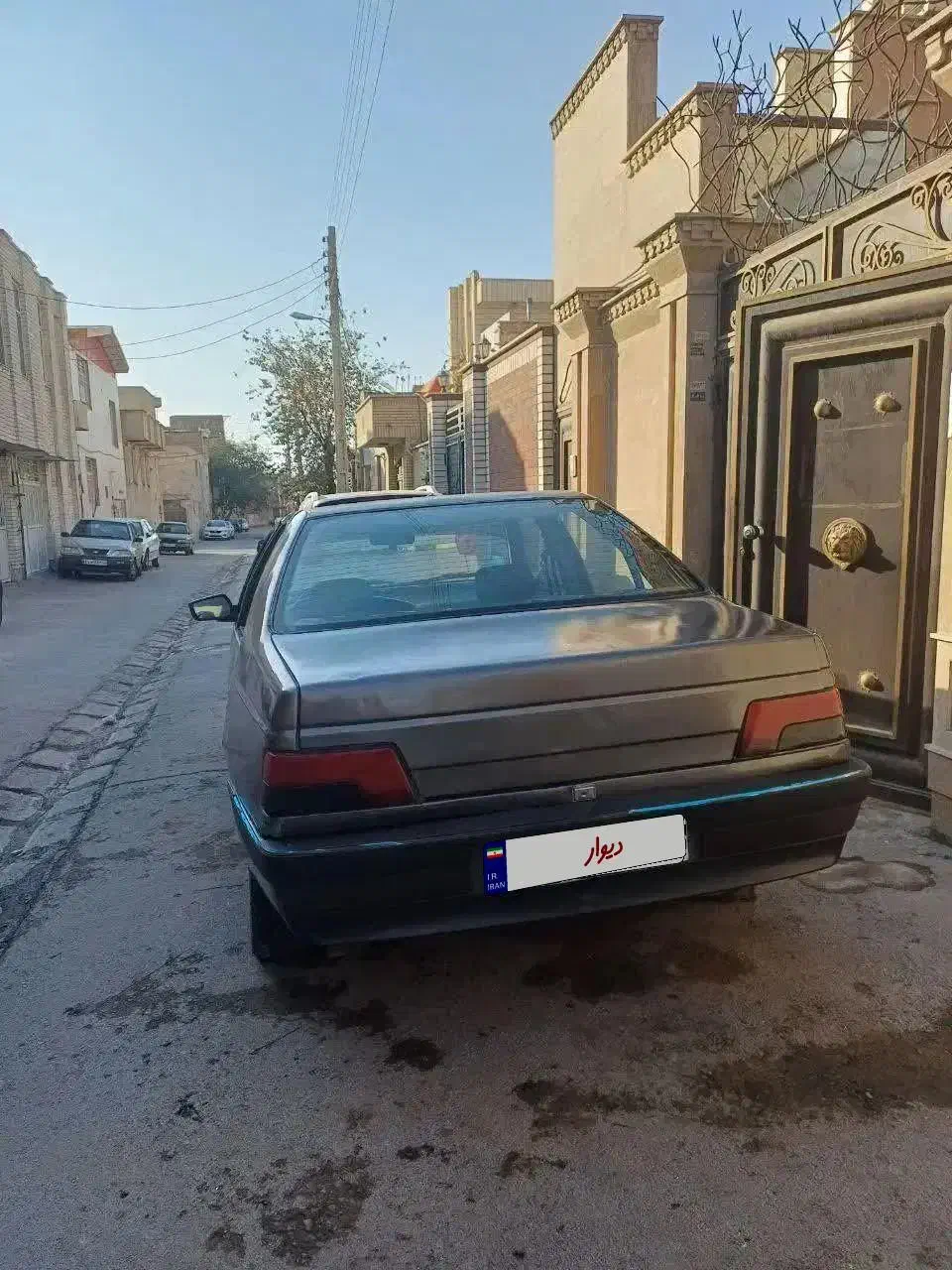 ماشین پژو ۲۰۰۰|خودرو سواری و وانت|قم, تولید دارو و یخچال|دیوار