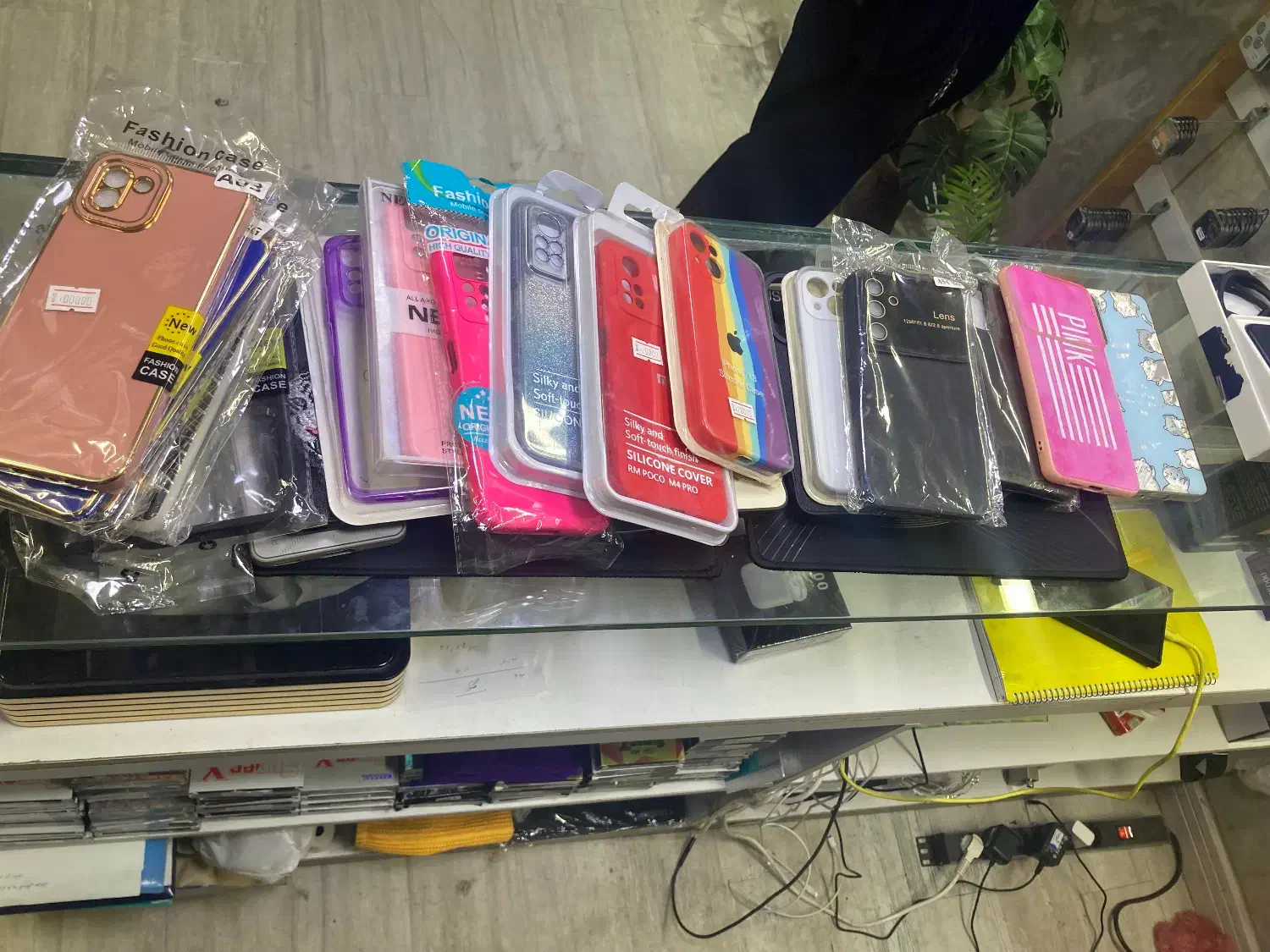 قاب و گارد|لوازم جانبی موبایل و تبلت|رشت, سعدی (تختی)|دیوار