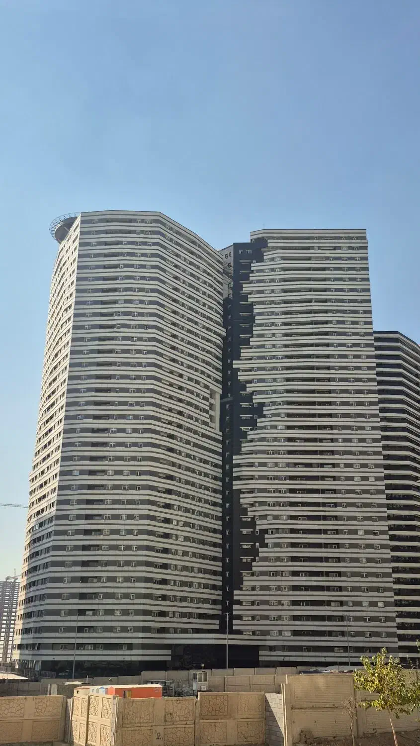 ۱۸۰ متری h3 h4 تسویه / بقیمت|پیش‌فروش املاک|تهران, شهرک چیتگر|دیوار