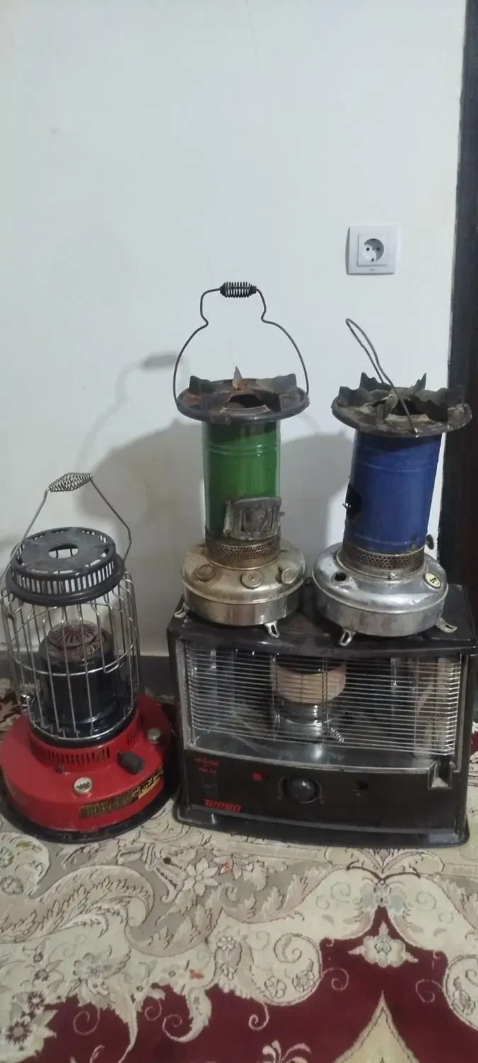 چراغ تیوست وسماورنفتی قدیمی|بخاری، هیتر، شومینه|سده (خراسان جنوبی), |دیوار