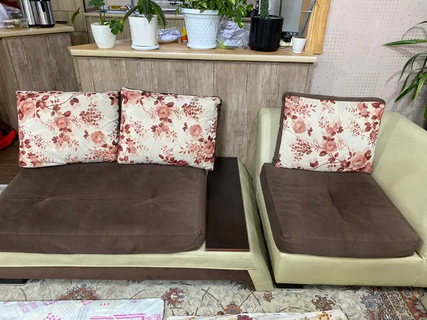 مبل راحتی|مبلمان خانگی و میز عسلی|مشهد, نیروی هوایی|دیوار