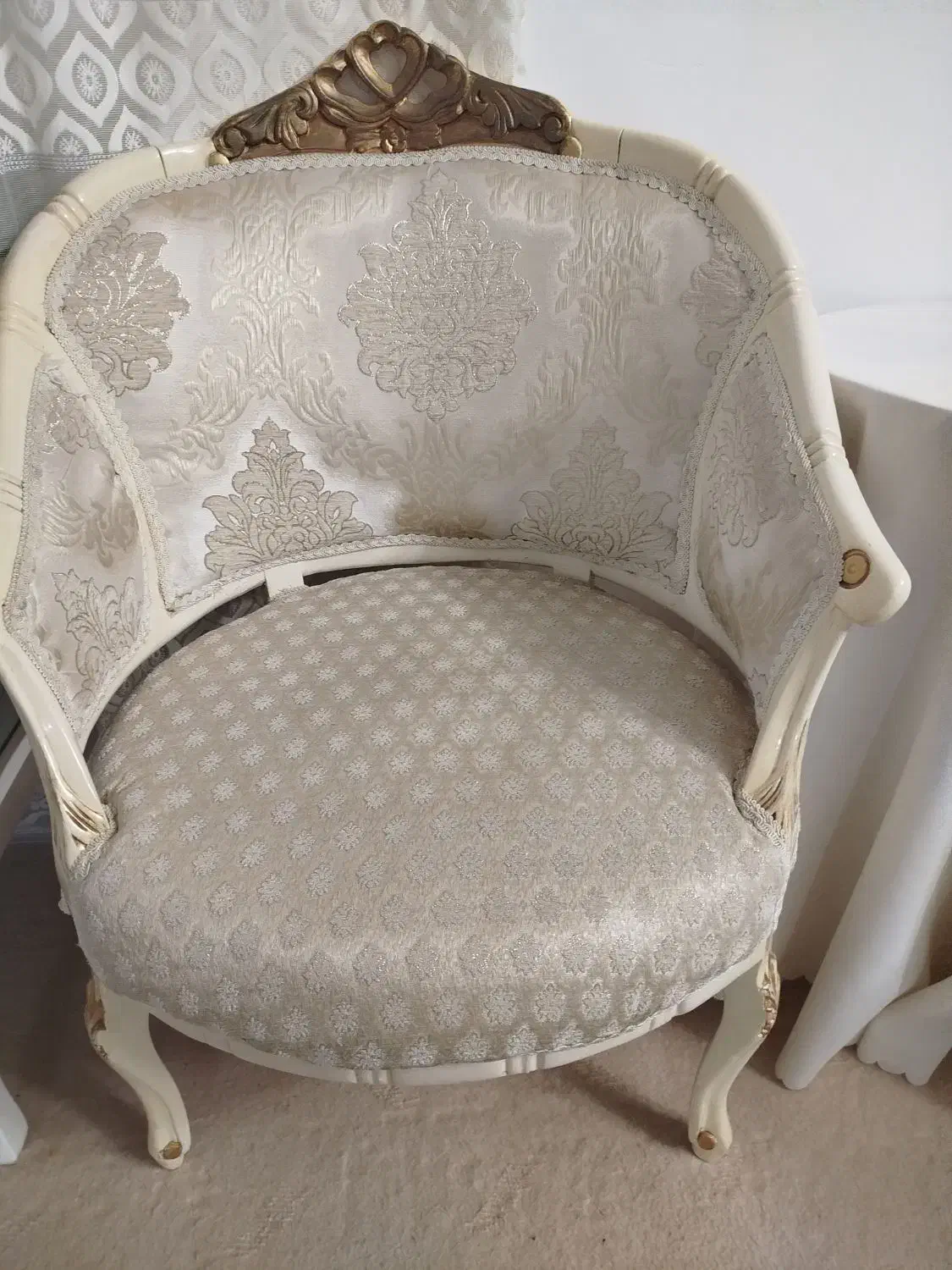 مبل ۹نفره سفیدطلایی|حراج|خواف, |دیوار