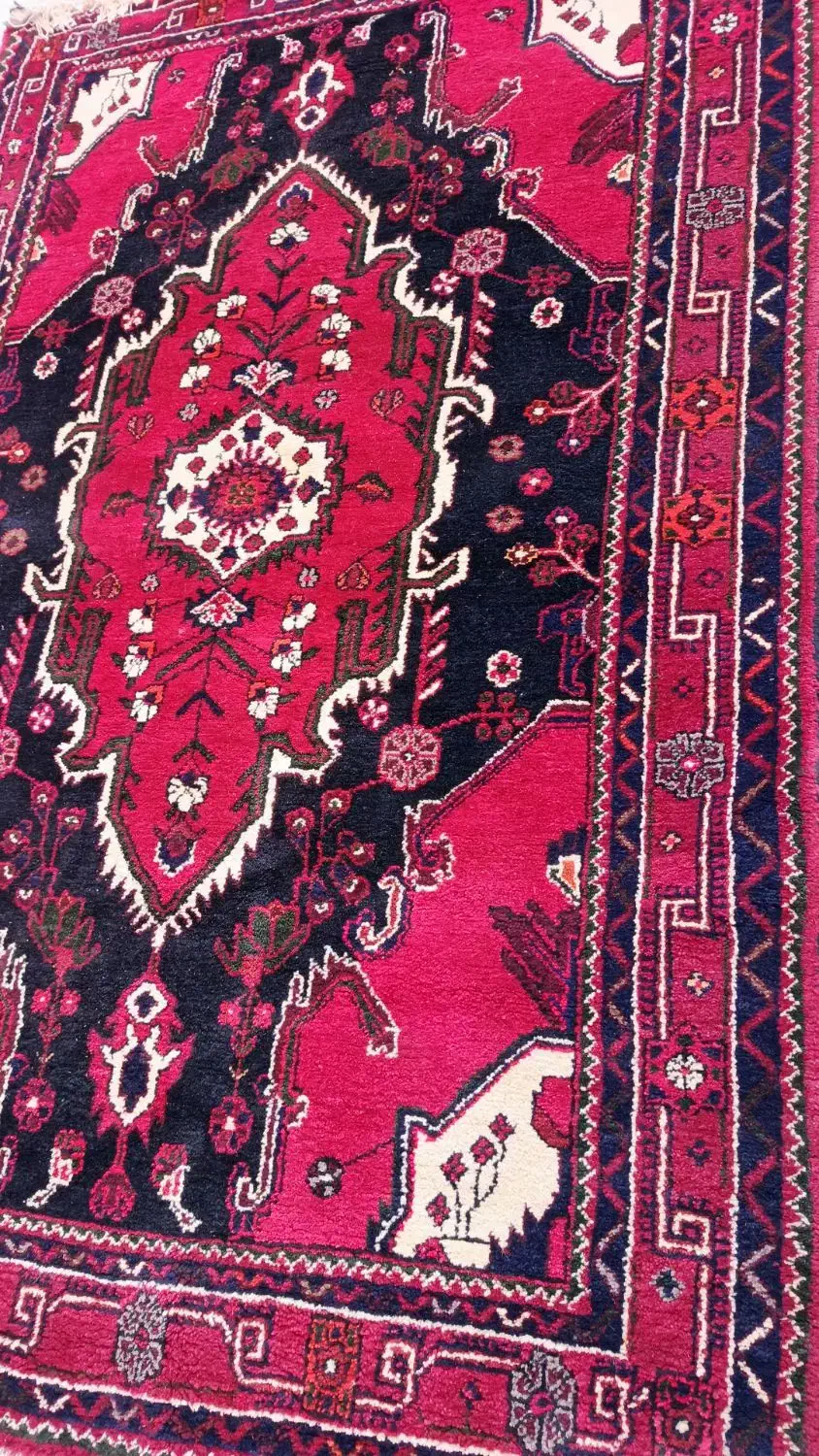 قالی دستباف|فرش|قم, چهل درخت‎|دیوار