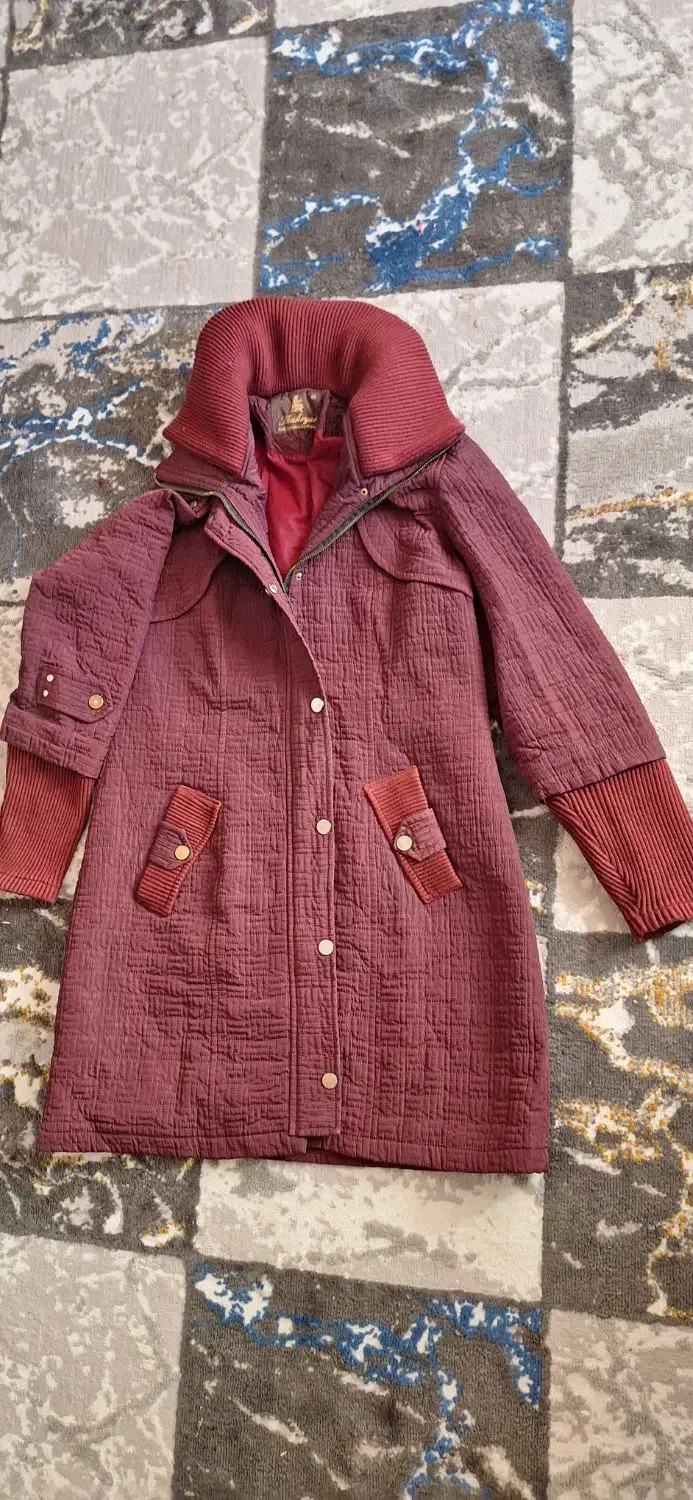 پالتو|لباس|صدرا-فارس, فاز ۱|دیوار