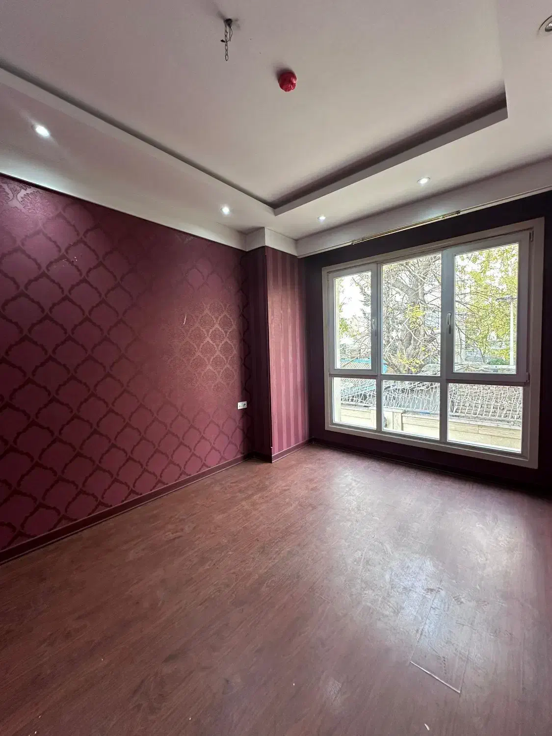 اصلی ولنجک/۱۱۰متر/۲خواب/فایل شخصی