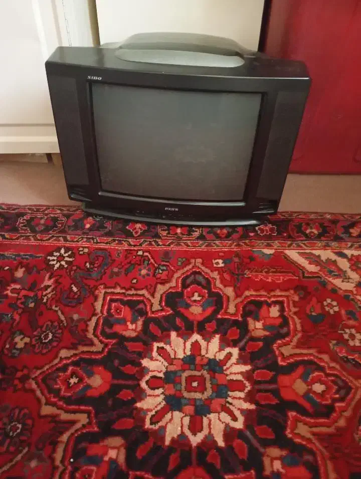 تلویزیون قدیمی|تلویزیون و پروژکتور|تبریز, |دیوار