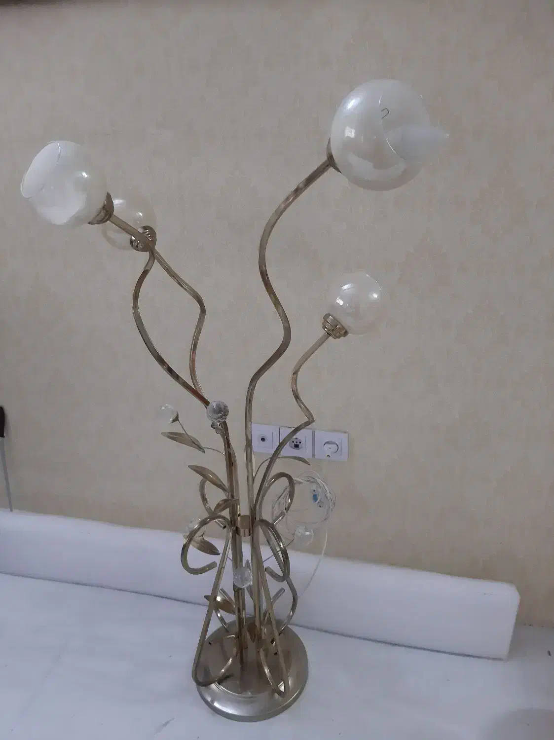 آباژور چراغ خواب سالم ۴ شاخه نو|چراغ خواب و آباژور|مشهد, شهید مطهری|دیوار