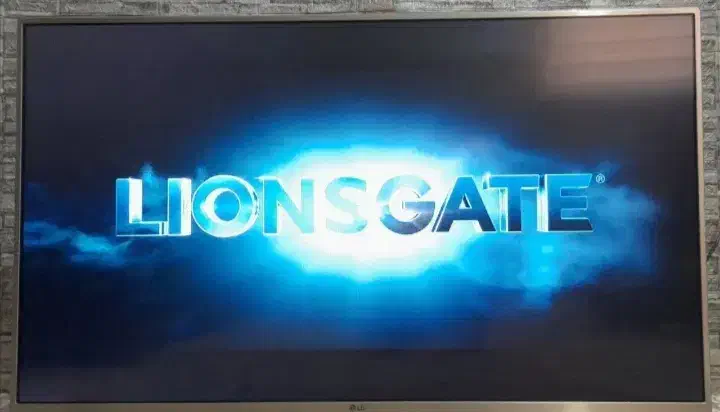 تلوزیون LED ال جی ۴۳ اینچ|تلویزیون و پروژکتور|ساوه, |دیوار