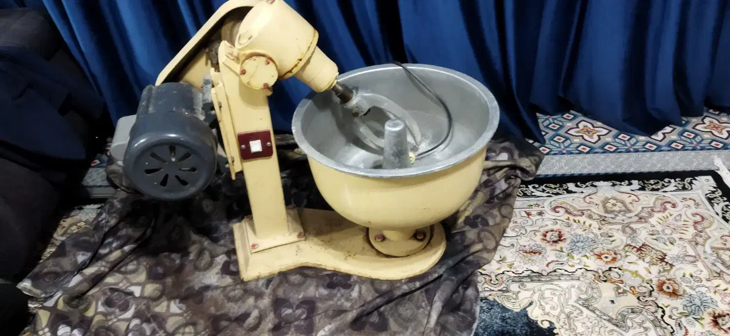 خمیرکنی ۱۵کیلویی|کافی‌شاپ و رستوران|لنجان, |دیوار