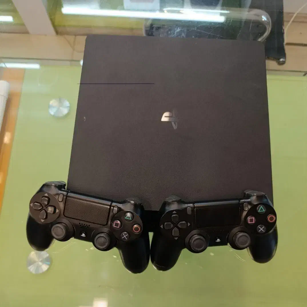 Ps4 اسلیم یک ترابایت فول بازی بهترین بازی های 2025|کنسول، بازی ویدئویی و آنلاین|فلاورجان, |دیوار