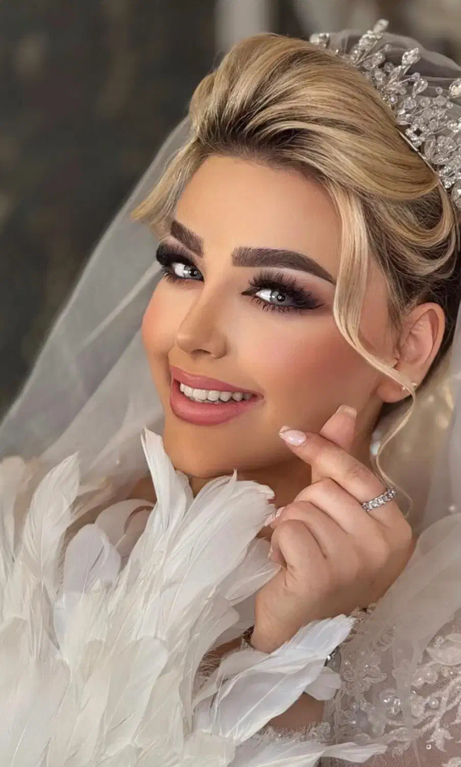 میکاپ و شنیون تخصصی با متریال عالی و درجه یک|خدمات آرایشگری و زیبایی|بندر امام خمینی, |دیوار