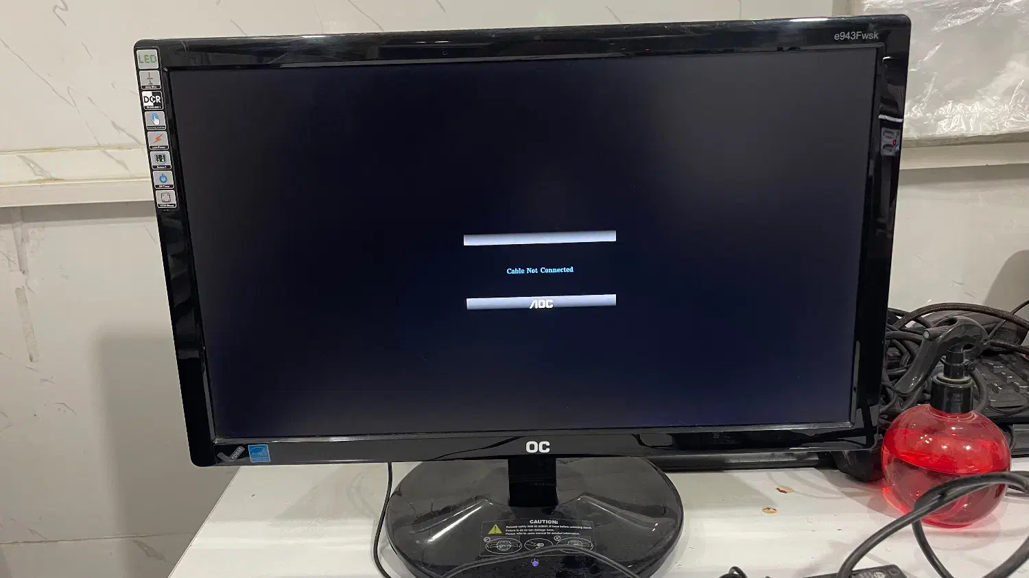 مانیتور AOC سالم LED تمیز ۱۹ اینج|قطعات و لوازم جانبی رایانه|شهریار, شهرک بهاران (ویره)|دیوار