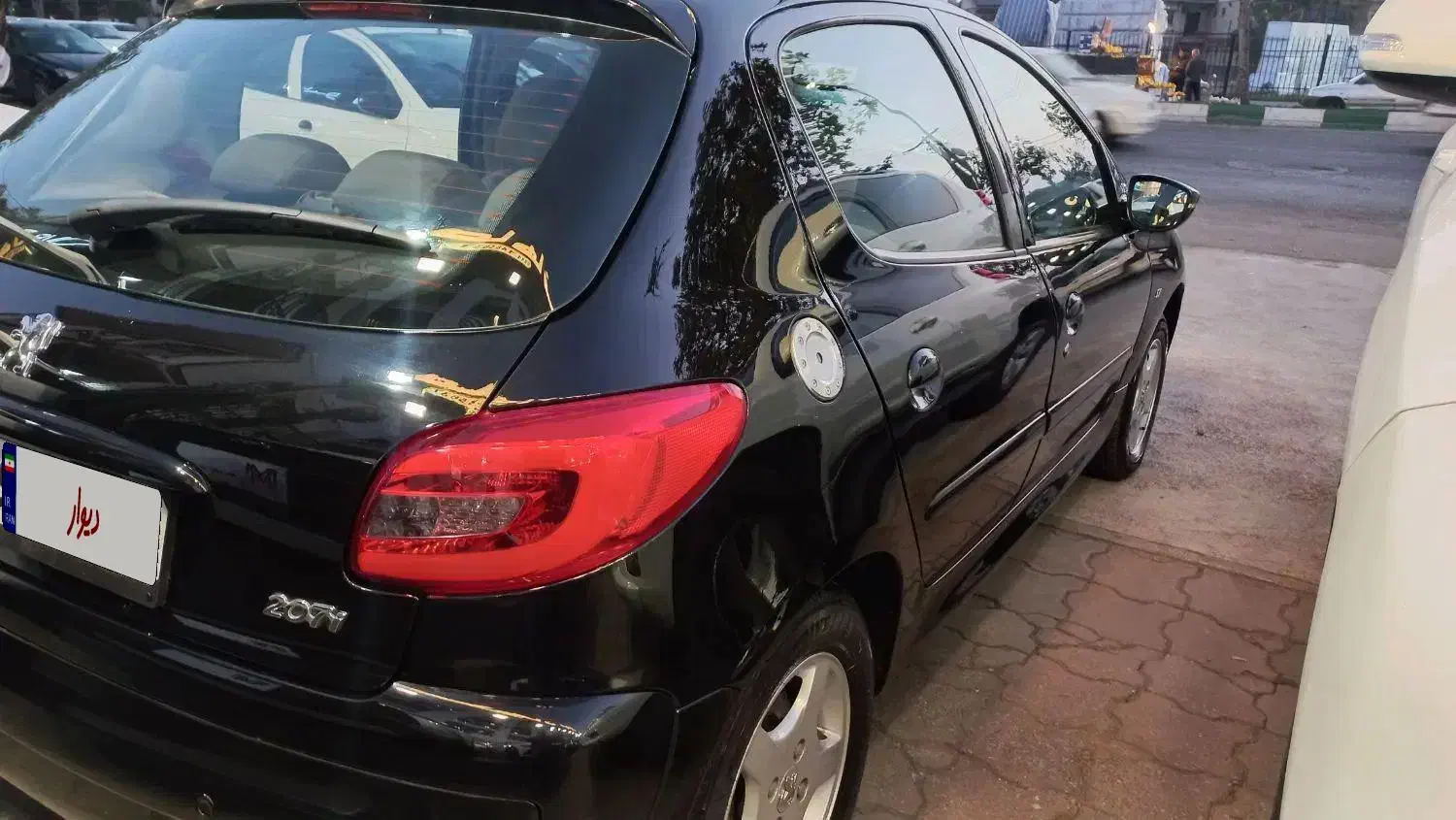 ۲۰۷ پانا دنده مدل ۴۰۳ سرامیک شده|خودرو سواری و وانت|رشت, شهریاران|دیوار