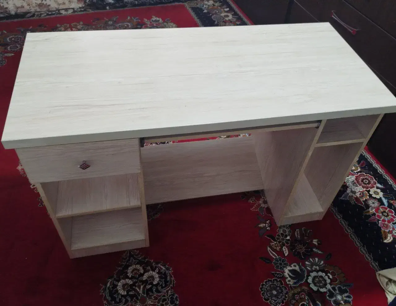 میز|میز تحریر و کامپیوتر|خرمآباد, |دیوار