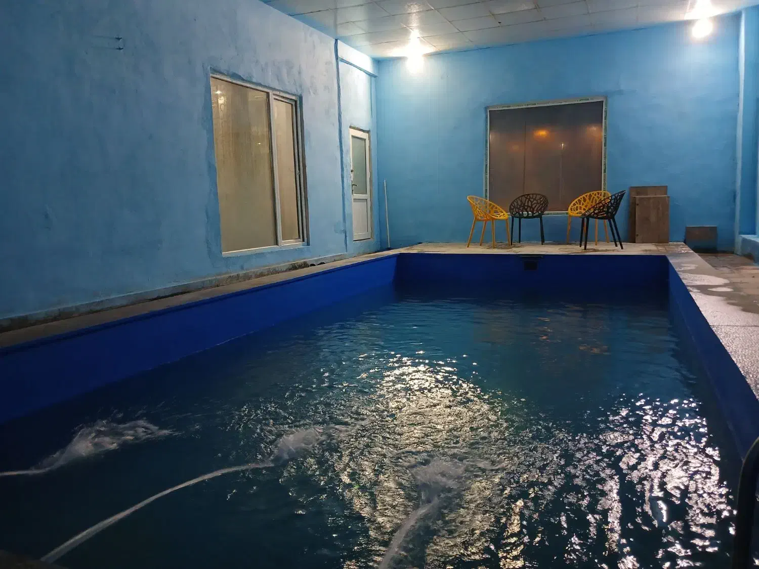 اجاره باغ۱۵۰۰متر استخرسرپوشیده ۲خوابه   امروز خالی|اجارهٔ کوتاه‌مدت ویلا و باغ|محمدشهر, محمدشهر|دیوار