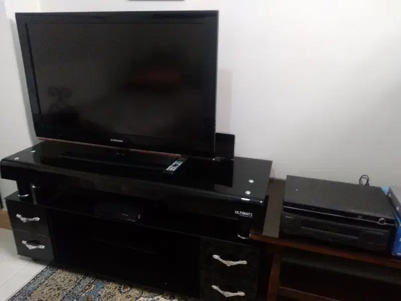 صوت تصوری|تلویزیون و پروژکتور|شاهینشهر, شهرک میلاد|دیوار