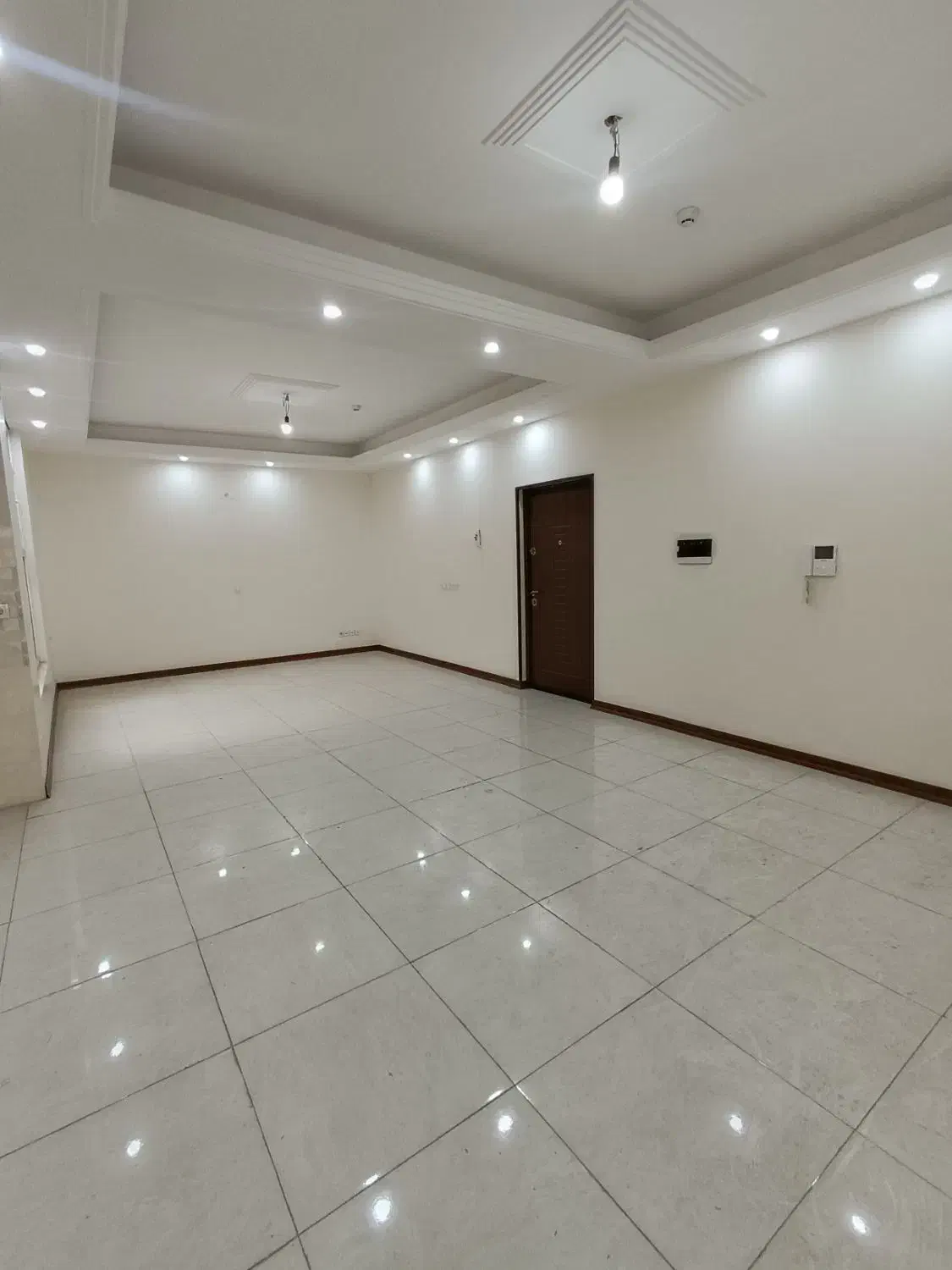 ((اجاره آپارتمان ۹۵ متری فول نوساز اکازیون))