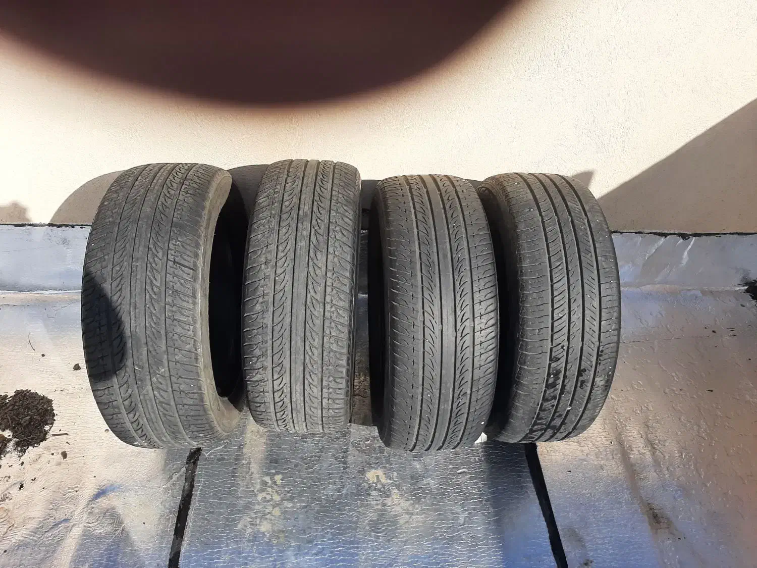 ۴ حلقه لاستیک|قطعات یدکی و لوازم جانبی|فردیس, شهرک راه آهن|دیوار