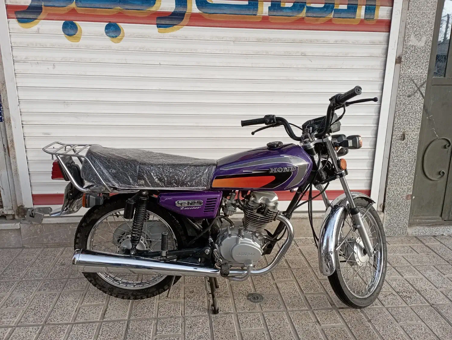 هوندا۱۲۵|موتورسیکلت|مشکیندشت, |دیوار