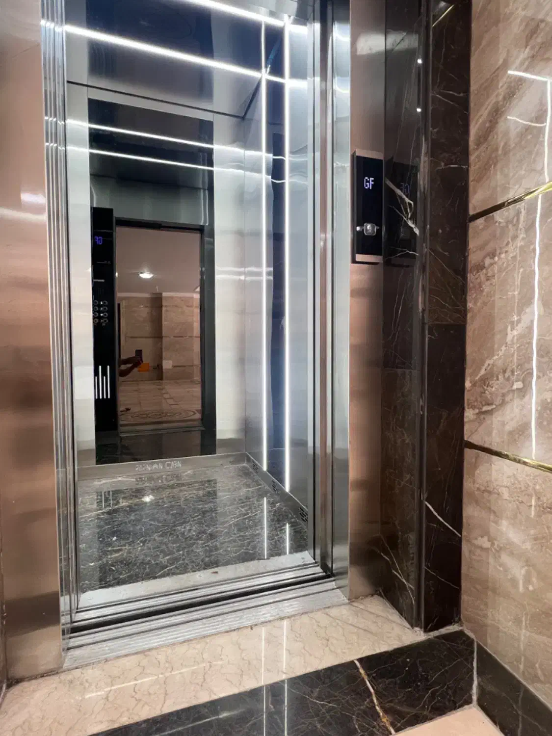 تعمیر و سرویس آسانسور و نصب بالابر هیدرولیک نور|خدمات پیشه و مهارت|نور, |دیوار