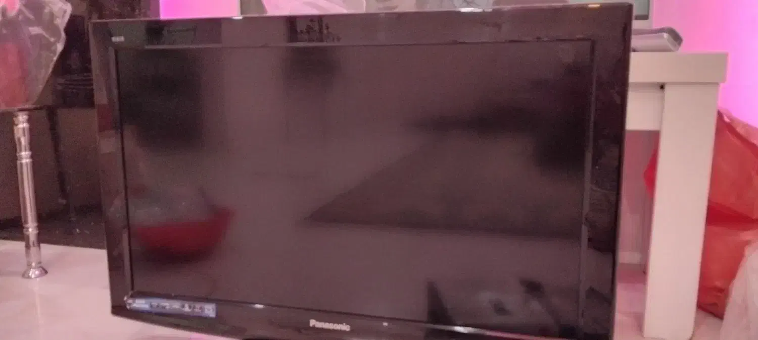 تی وی ۳۲ اینچ|تلویزیون و پروژکتور|نیشابور, شهید بهشتی|دیوار