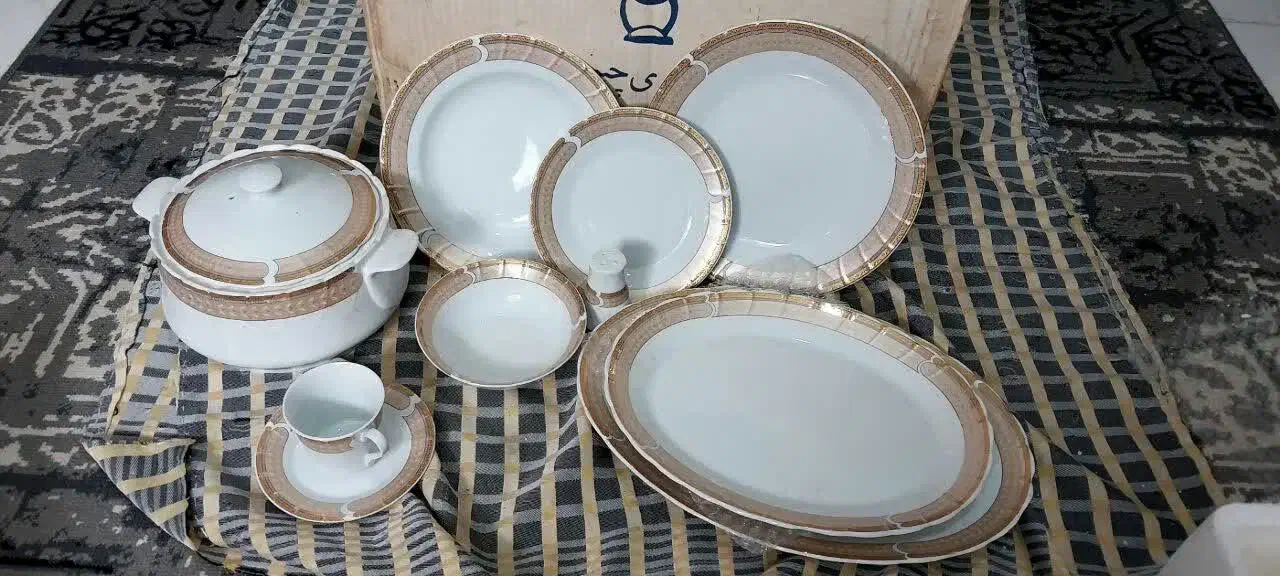 سرویس ۵۴ پارچه|ظروف سرو و پذیرایی|رشت, نخودچر|دیوار